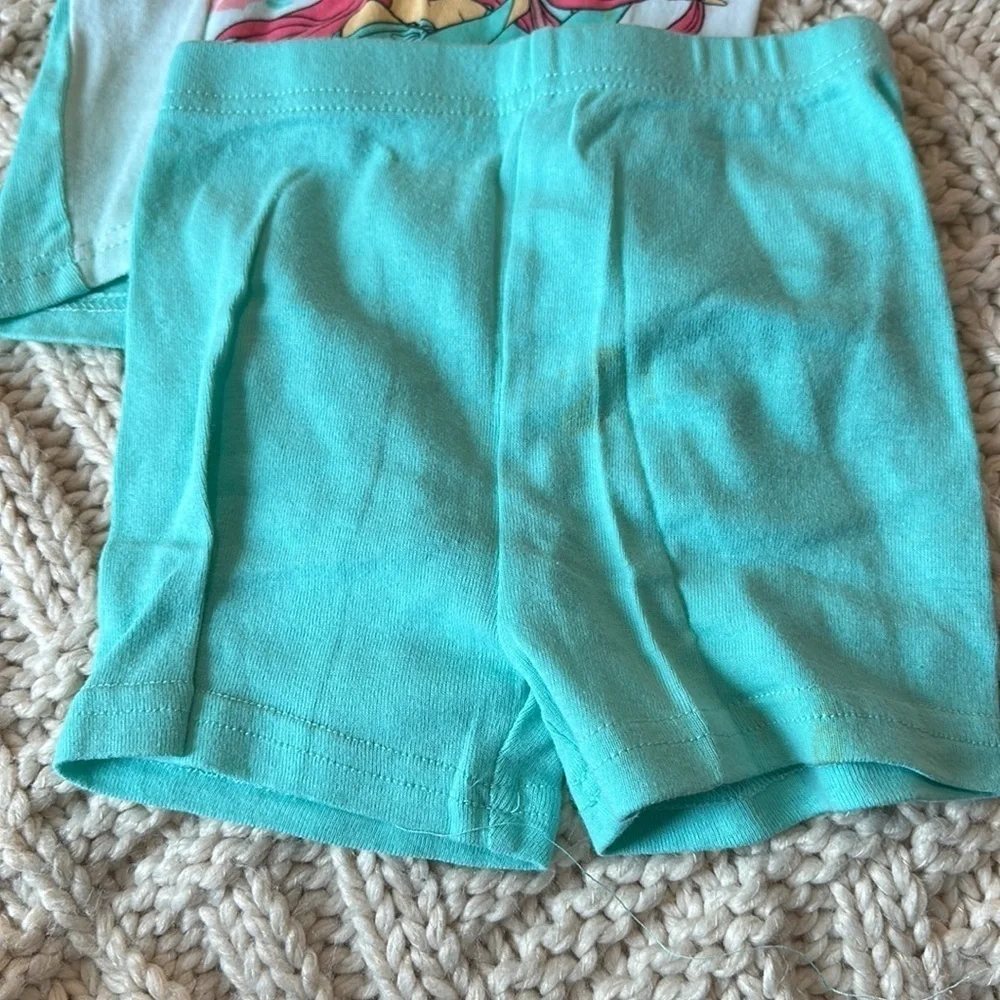 Bundle Disney Princess and Carter’s snug fit pajamas 4T and 5T